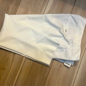 Perfect Form slim ankle in 8R by White House Black Market pants for summer!